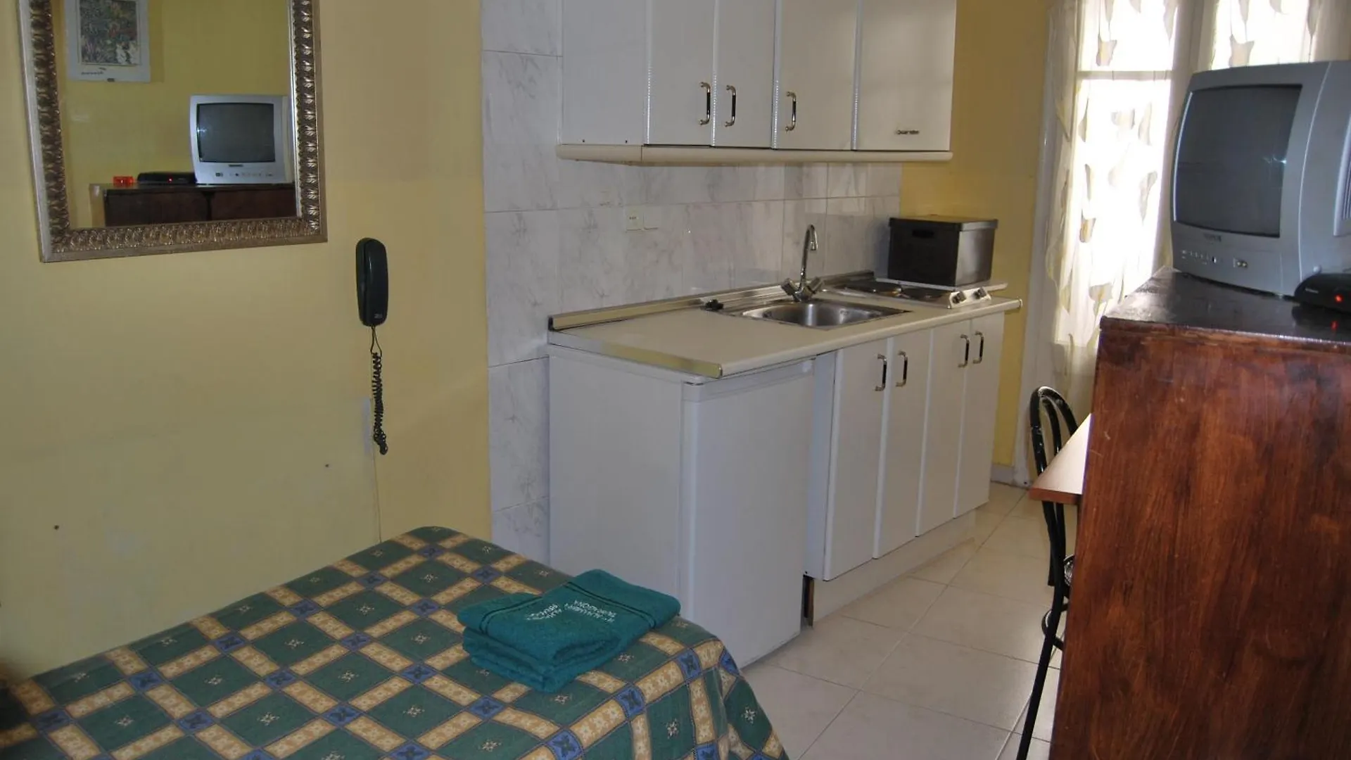 Residencia Alclausell Hostel Tarragona